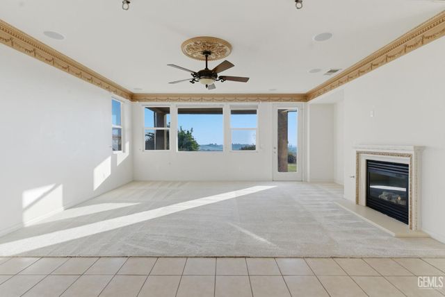 14011 Raphael Avenue, Bakersfield, CA 93306