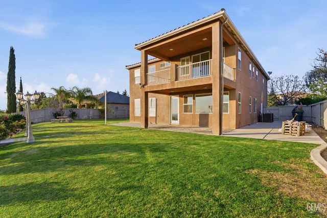 14011 Raphael Avenue, Bakersfield, CA 93306