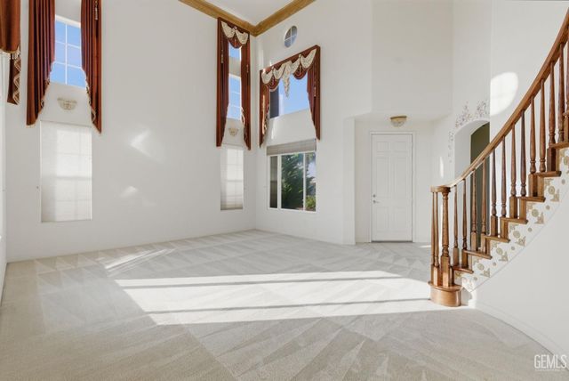 14011 Raphael Avenue, Bakersfield, CA 93306