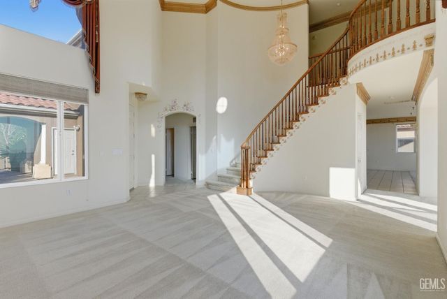 14011 Raphael Avenue, Bakersfield, CA 93306