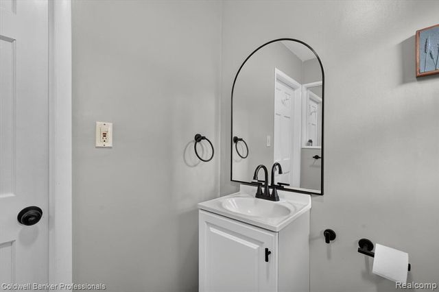 3024 Harold Drive, Columbiaville, MI 48421