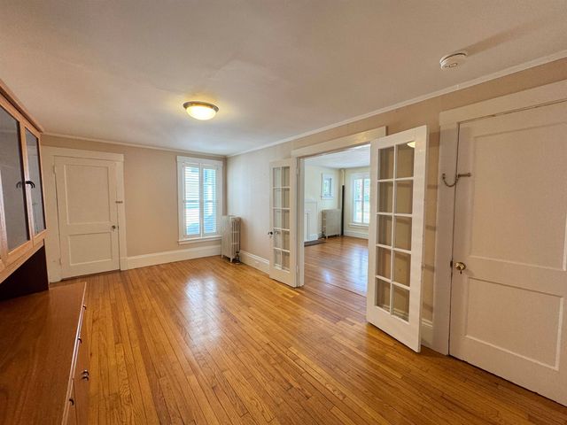 90 Centre Street, Concord, NH 03301