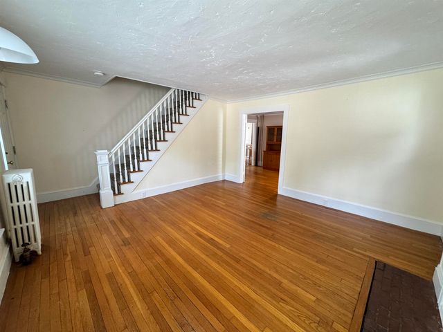 90 Centre Street, Concord, NH 03301