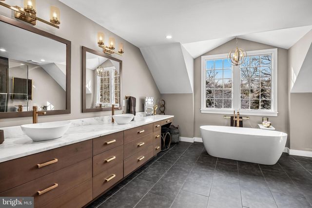 700 LIPPINCOTT AVE, Moorestown, NJ 08057