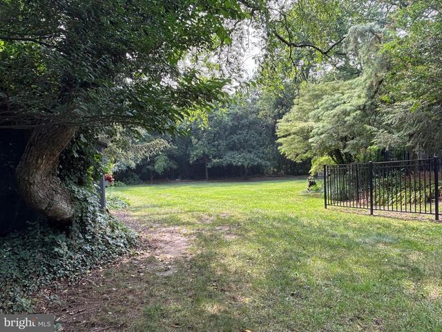 700 LIPPINCOTT AVE, Moorestown, NJ 08057