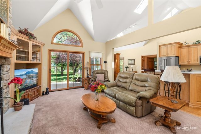 16073 Burr Oak Road, Plano, IL 60545