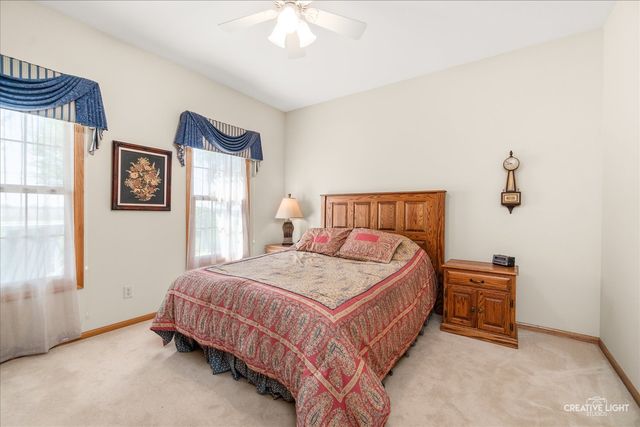 16073 Burr Oak Road, Plano, IL 60545