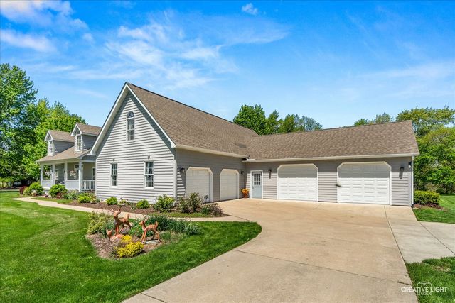 16073 Burr Oak Road, Plano, IL 60545