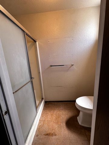 10240 Goinyour Way, Sacramento, CA 95827