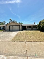 10240 Goinyour Way, Sacramento, CA 95827