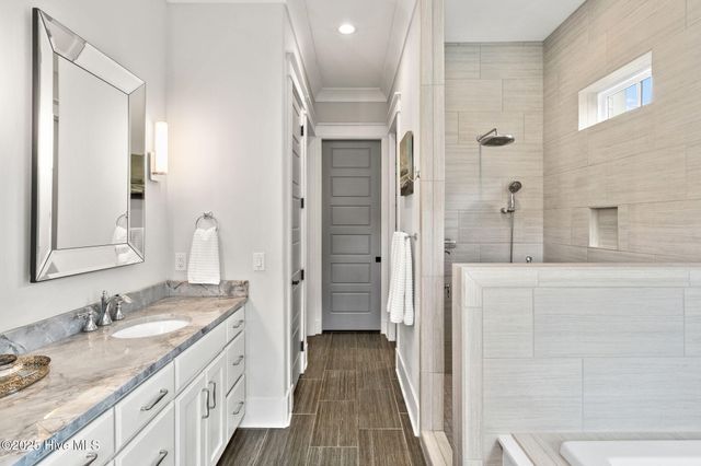 9279 Devaun Pointe Circle, Calabash, NC 28467