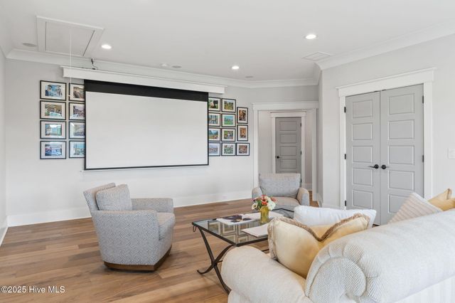 9279 Devaun Pointe Circle, Calabash, NC 28467