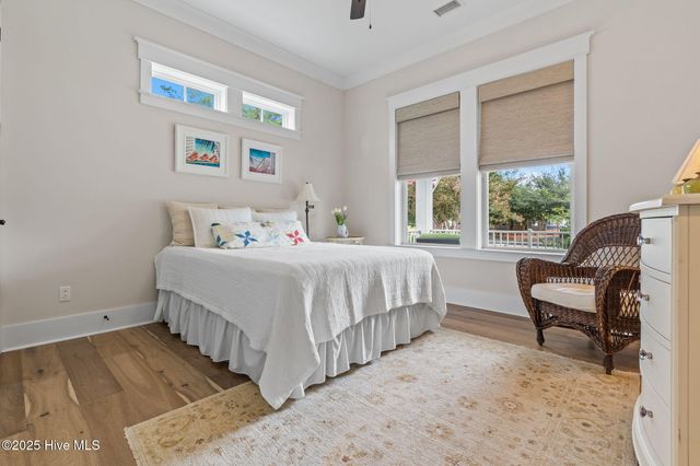 9279 Devaun Pointe Circle, Calabash, NC 28467