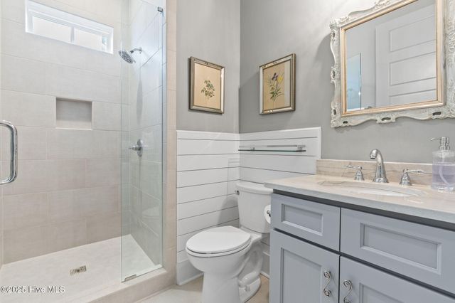9279 Devaun Pointe Circle, Calabash, NC 28467