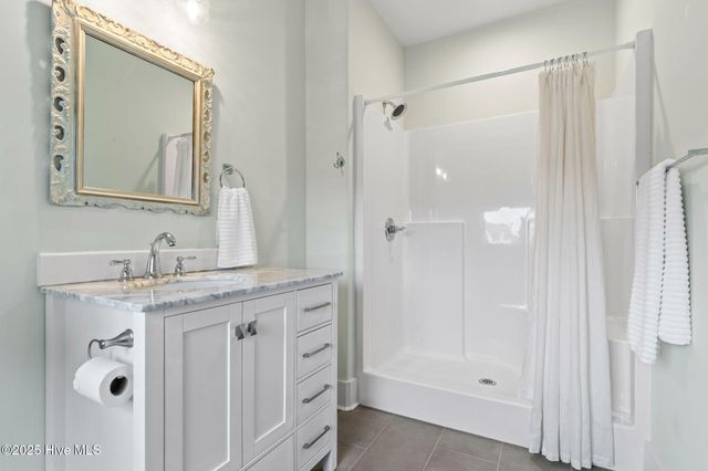 9279 Devaun Pointe Circle, Calabash, NC 28467