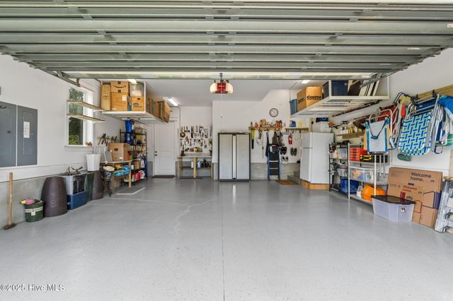 9279 Devaun Pointe Circle, Calabash, NC 28467