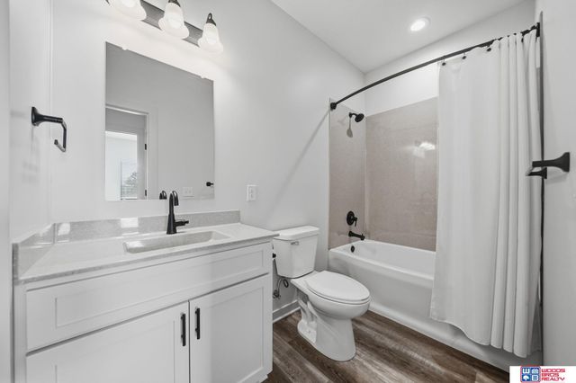 1143 Sand Hill Road, Louisville, NE 68037
