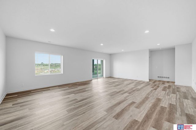 1143 Sand Hill Road, Louisville, NE 68037
