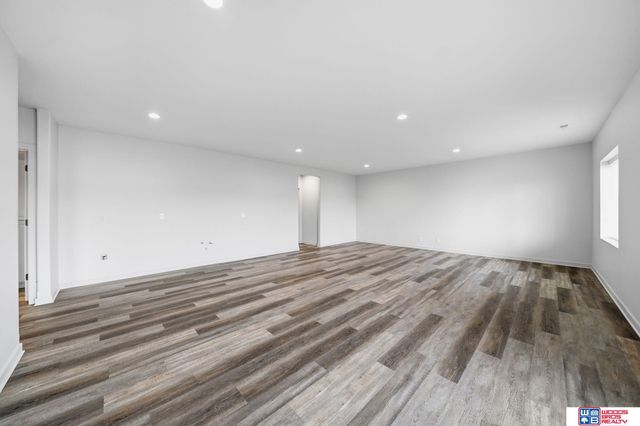 1143 Sand Hill Road, Louisville, NE 68037