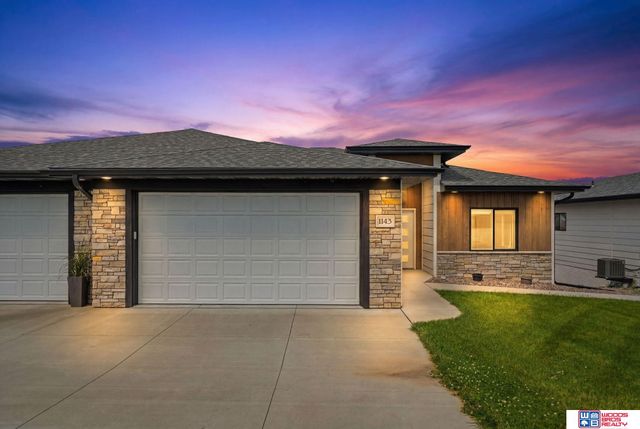 1143 Sand Hill Road, Louisville, NE 68037