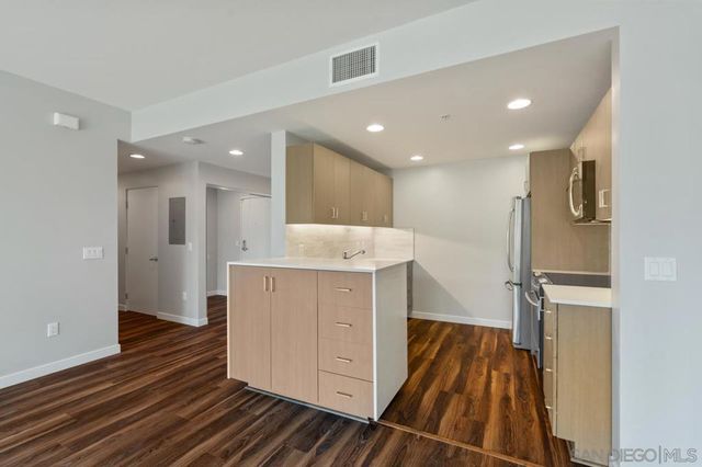 3100 6th Ave 207, San Diego, CA 92103