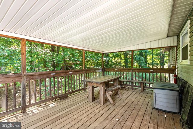 227 CHESTNUT AVE, Lindenwold, NJ 08021