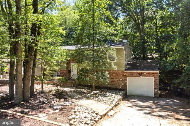 227 CHESTNUT AVE, Lindenwold, NJ 08021