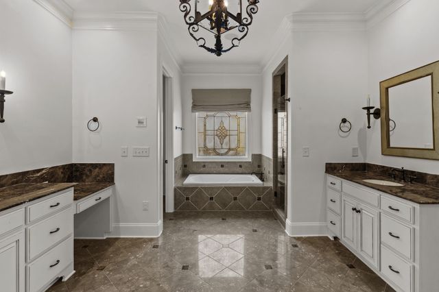 2019B Overhill Dr, Nashville, TN 37215