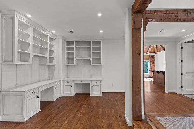 2019B Overhill Dr, Nashville, TN 37215