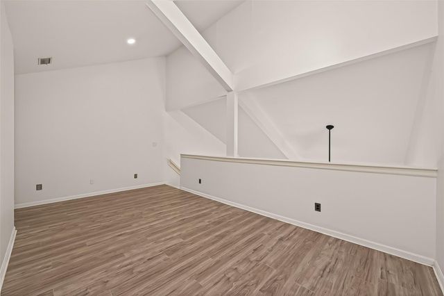 180 April Point Drive S, Conroe, TX 77356