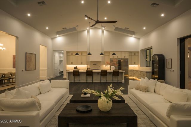 10229 N 64th Street, Paradise Valley, AZ 85253