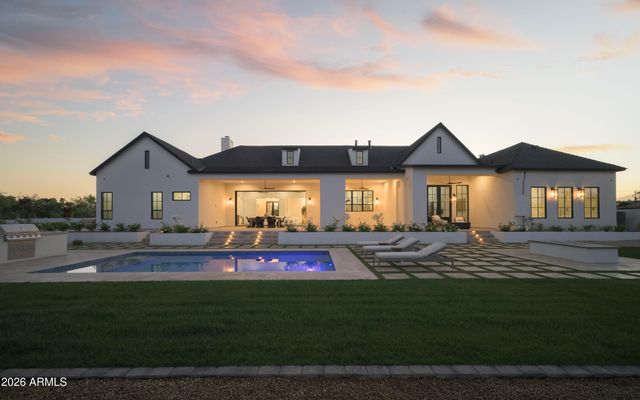 10229 N 64th Street, Paradise Valley, AZ 85253