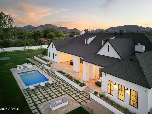 10229 N 64th Street, Paradise Valley, AZ 85253