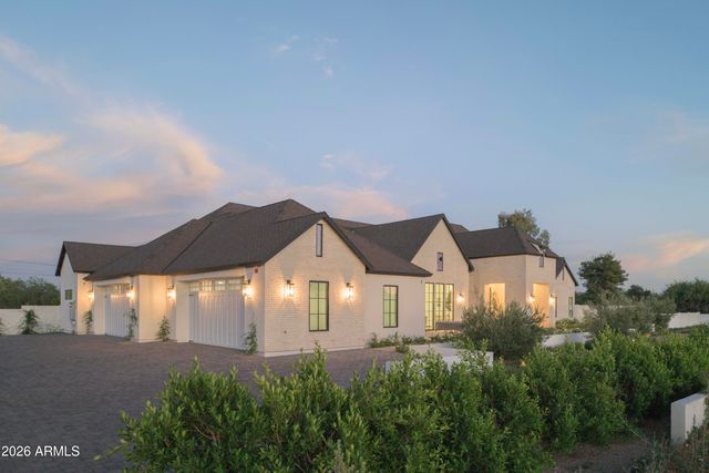 10229 N 64th Street, Paradise Valley, AZ 85253