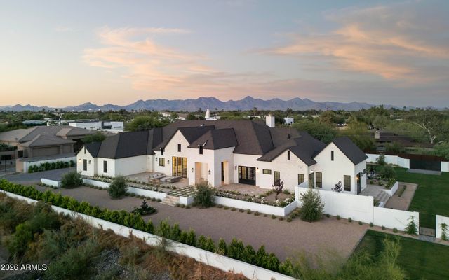 10229 N 64th Street, Paradise Valley, AZ 85253
