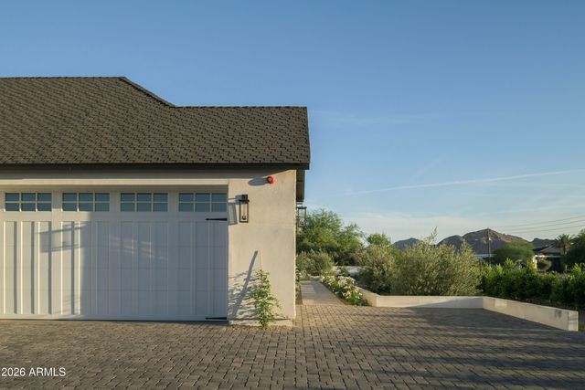 10229 N 64th Street, Paradise Valley, AZ 85253