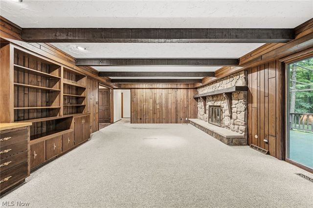 38500 Chagrin Boulevard, Moreland Hills, OH 44022