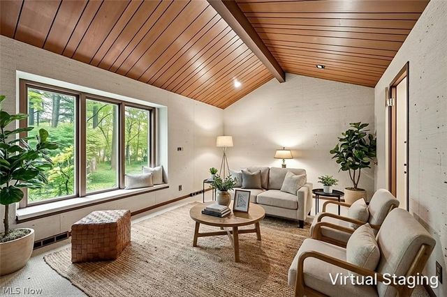 38500 Chagrin Boulevard, Moreland Hills, OH 44022