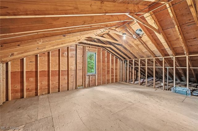 38500 Chagrin Boulevard, Moreland Hills, OH 44022