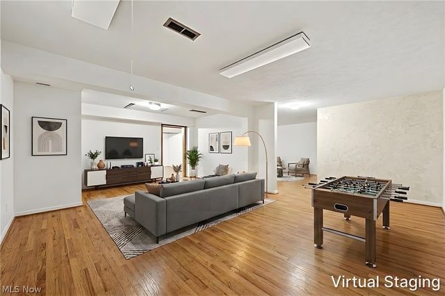 38500 Chagrin Boulevard, Moreland Hills, OH 44022