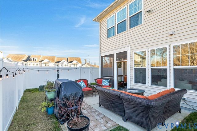 8236 Marley Dr, Mechanicsville, VA 23116