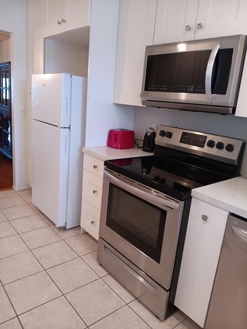 5730 FERNLEY Drive E 27, West Palm Beach, FL 33415