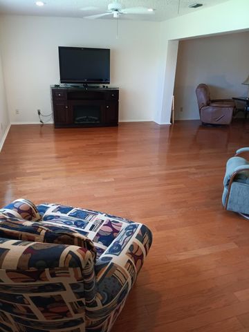 5730 FERNLEY Drive E 27, West Palm Beach, FL 33415