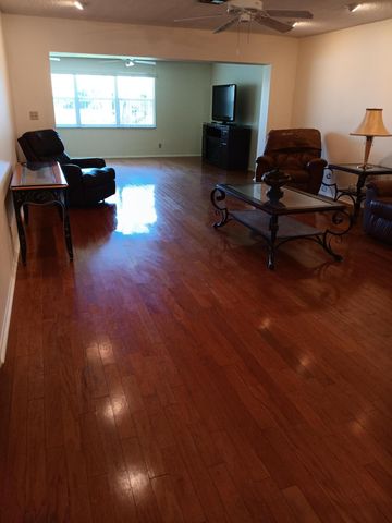 5730 FERNLEY Drive E 27, West Palm Beach, FL 33415
