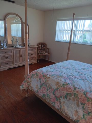 5730 FERNLEY Drive E 27, West Palm Beach, FL 33415