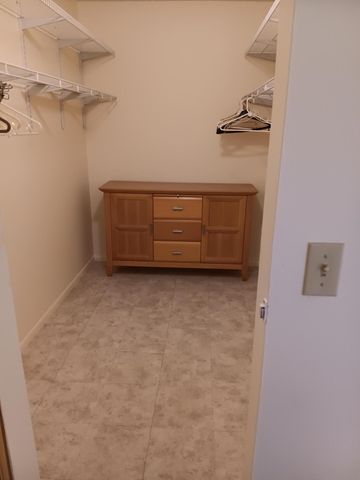 5730 FERNLEY Drive E 27, West Palm Beach, FL 33415