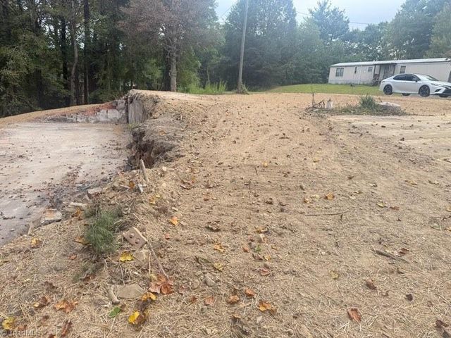 130 Sherry Lane, Mount Airy, NC 27030