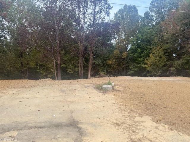 130 Sherry Lane, Mount Airy, NC 27030