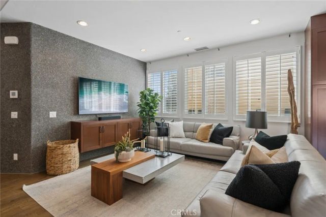 10 Wild Rose, Lake Forest, CA 92630