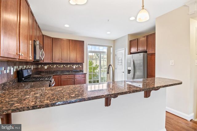 61 LINDEN PL, Towson, MD 21286
